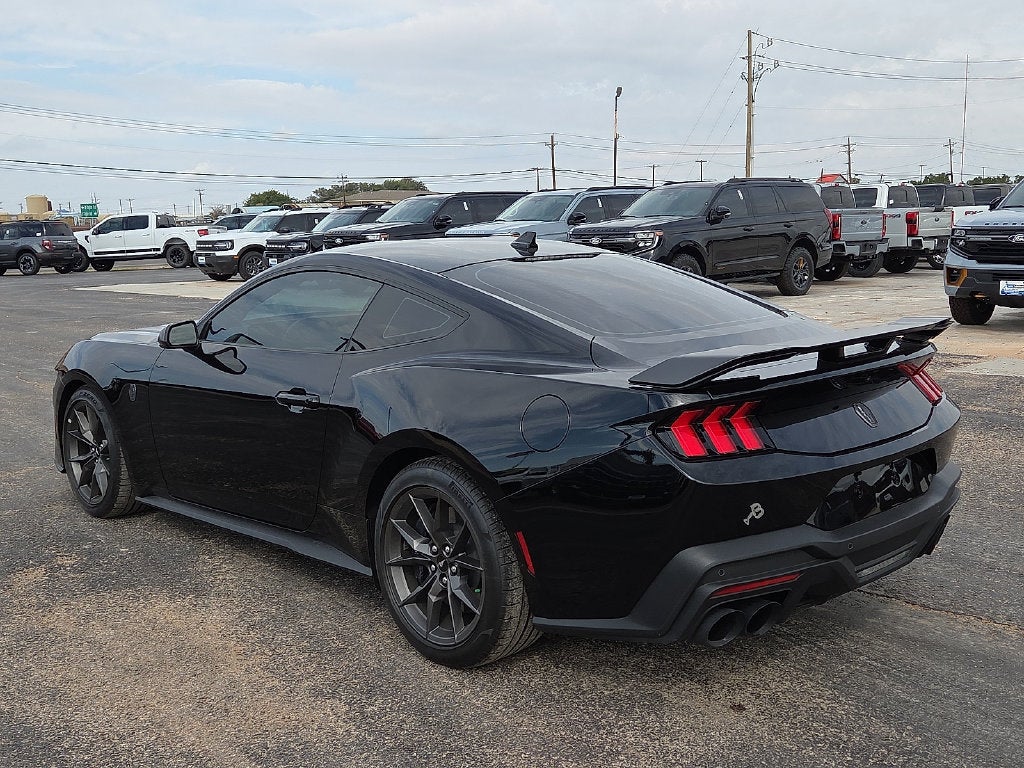 2026 Ford Mustang Dark Horse