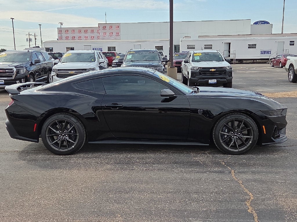 2026 Ford Mustang Dark Horse