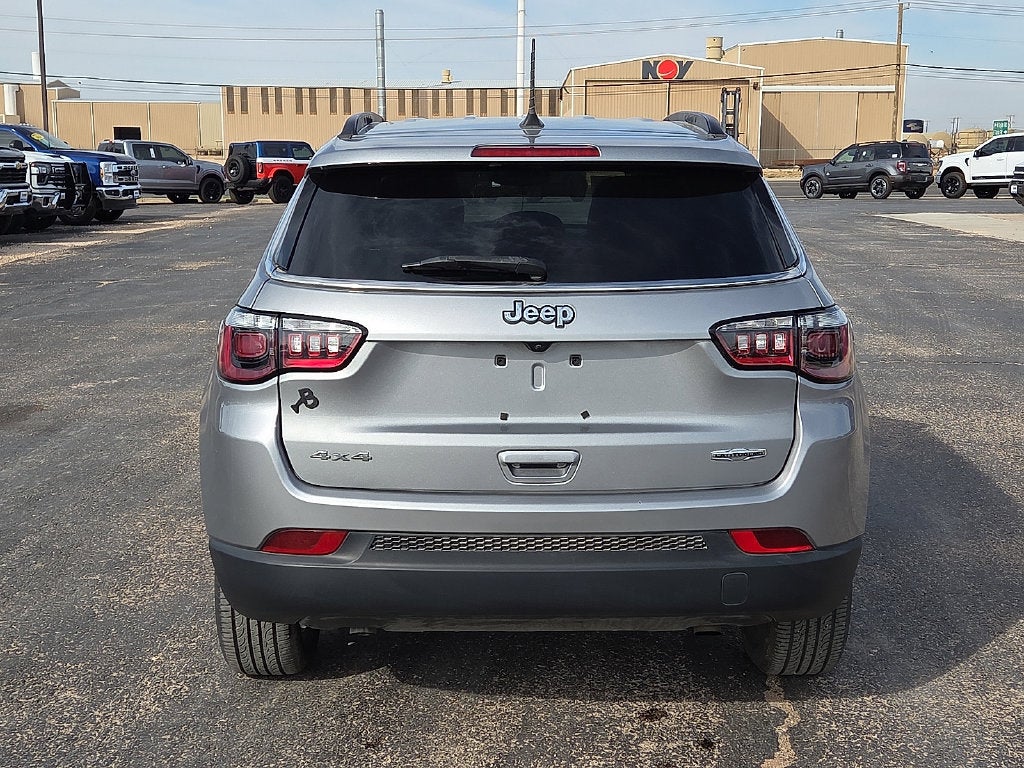 2024 Jeep Compass Latitude Lux