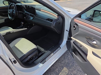 2025 Lexus ES 350