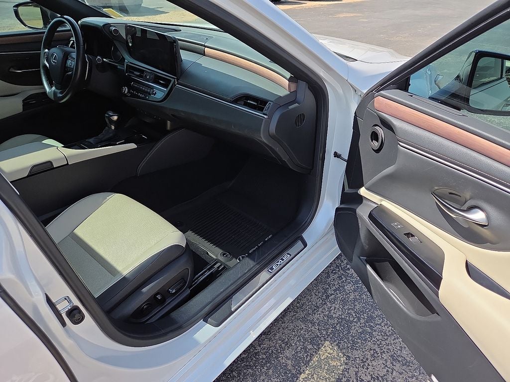 2025 Lexus ES 350