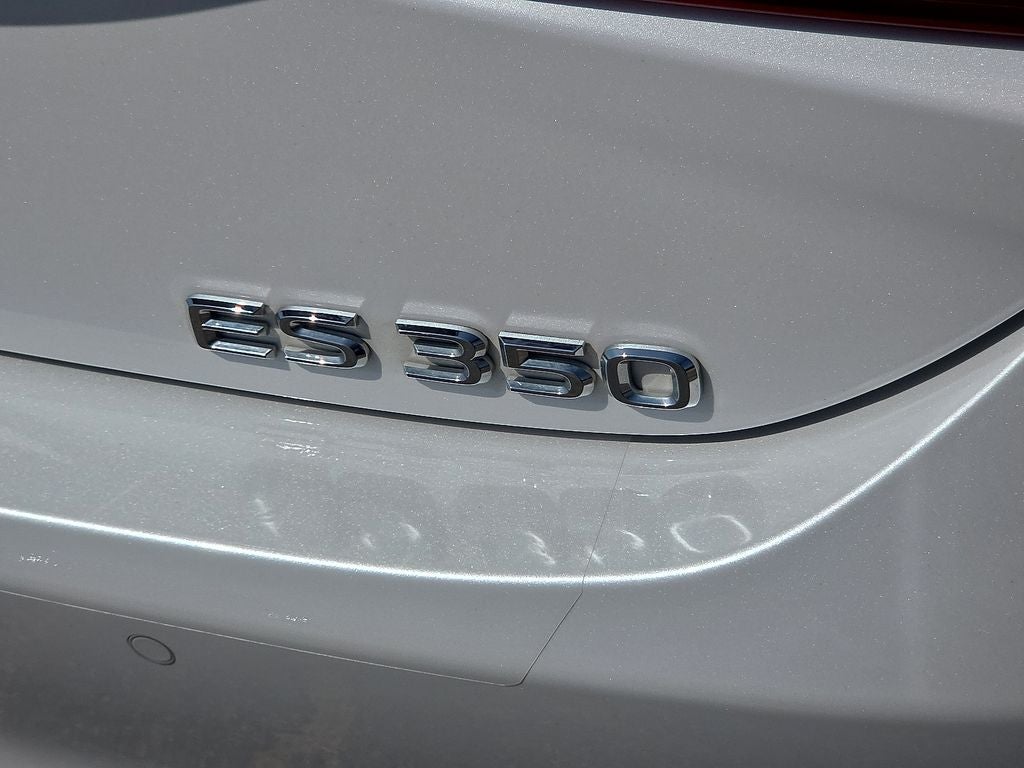 2025 Lexus ES 350
