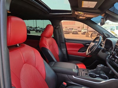 2022 Toyota Highlander XSE