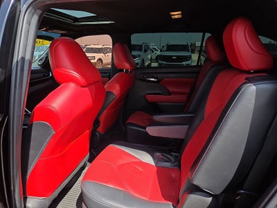 2022 Toyota Highlander XSE