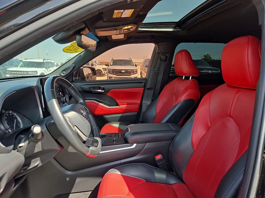 2022 Toyota Highlander XSE