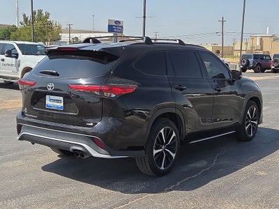 2022 Toyota Highlander XSE