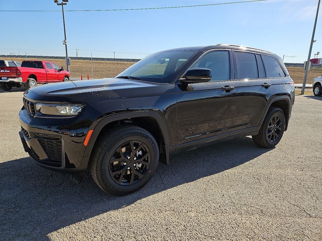 2026 Jeep Grand Cherokee GRAND CHEROKEE LAREDO ALTITUDE 4X4