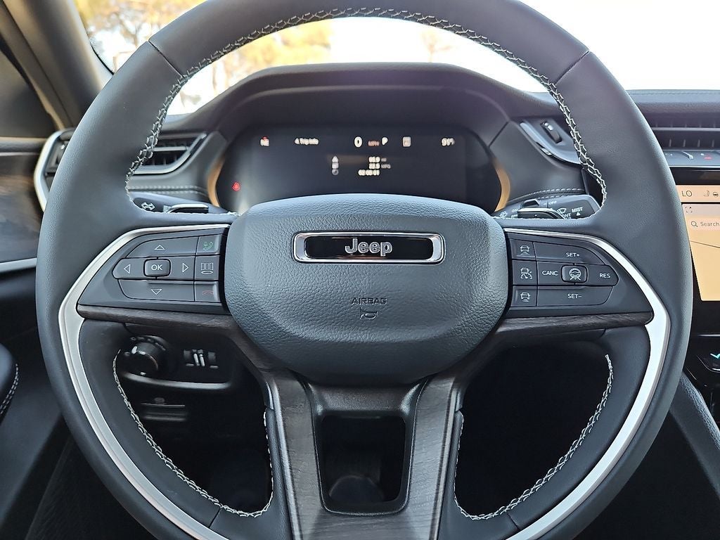 2026 Jeep Grand Cherokee GRAND CHEROKEE LAREDO ALTITUDE 4X4