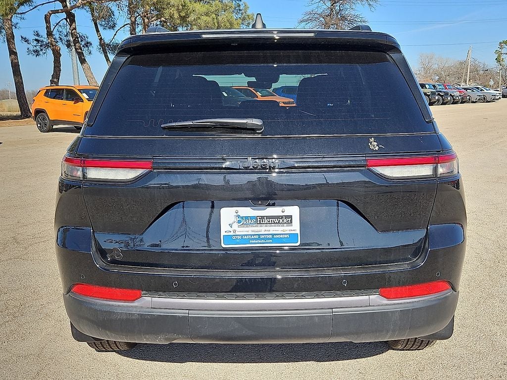 2026 Jeep Grand Cherokee GRAND CHEROKEE LAREDO ALTITUDE 4X4
