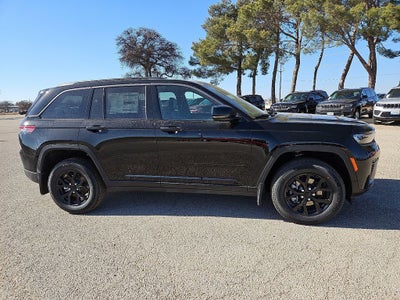 2026 Jeep Grand Cherokee GRAND CHEROKEE LAREDO ALTITUDE 4X4