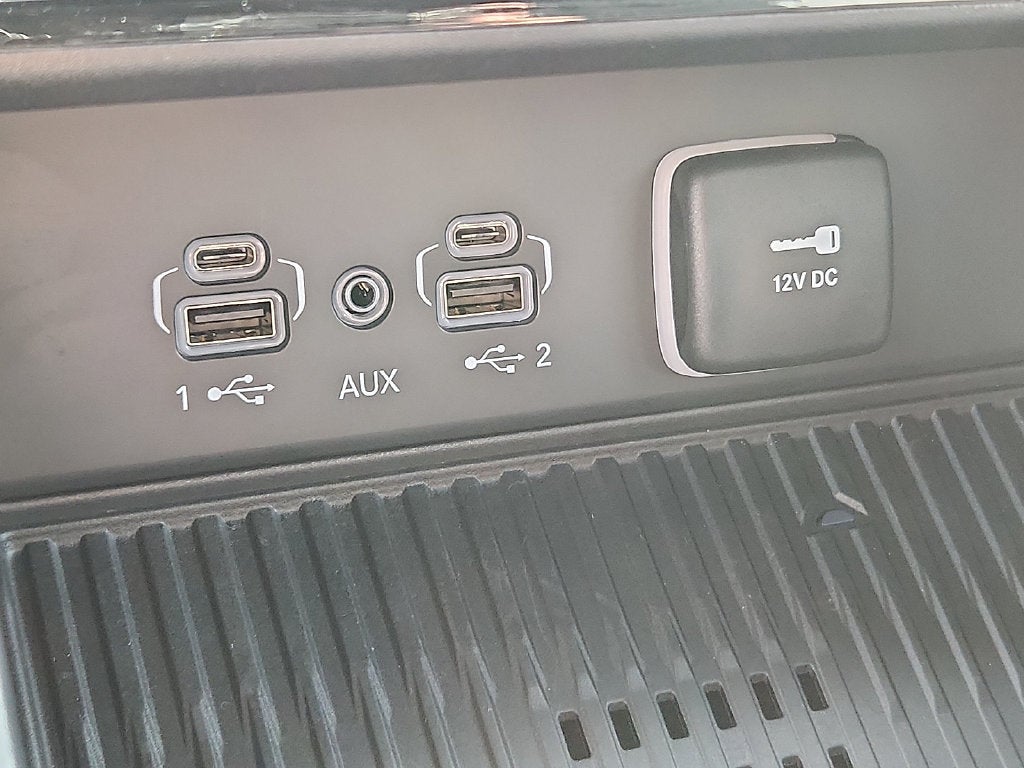 2027 Jeep Grand Cherokee GRAND CHEROKEE L LAREDO ALTITUDE 4X2