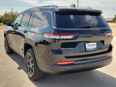 2027 Jeep Grand Cherokee GRAND CHEROKEE L LAREDO ALTITUDE 4X2