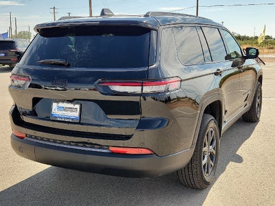 2027 Jeep Grand Cherokee GRAND CHEROKEE L LAREDO ALTITUDE 4X2