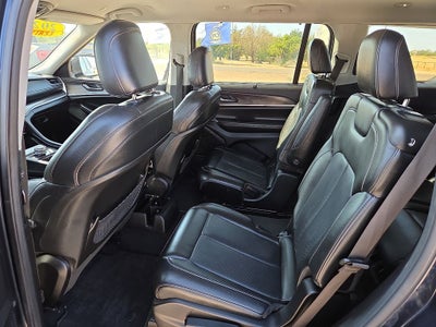 2023 Jeep Grand Cherokee L Limited 4x2