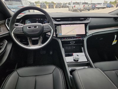 2027 Jeep Grand Cherokee GRAND CHEROKEE L LIMITED 4X2