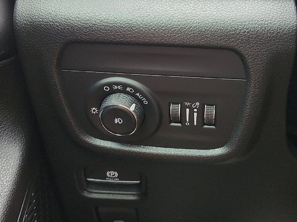 2027 Jeep Grand Cherokee GRAND CHEROKEE L LIMITED 4X2