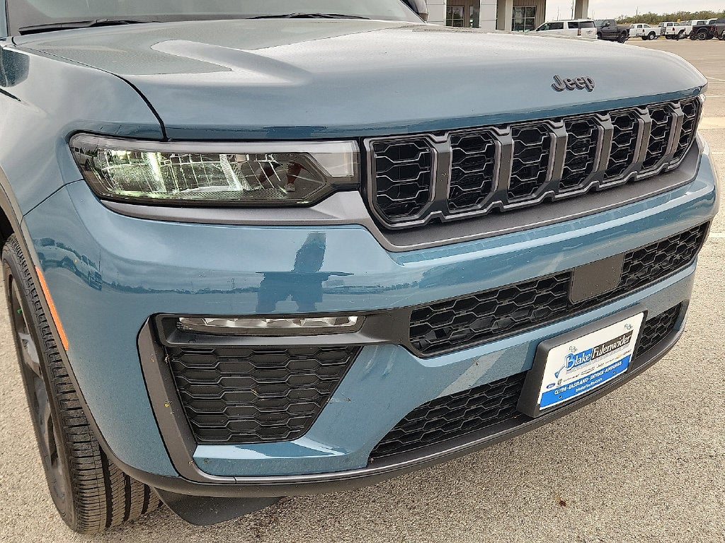 2027 Jeep Grand Cherokee GRAND CHEROKEE L LIMITED 4X2