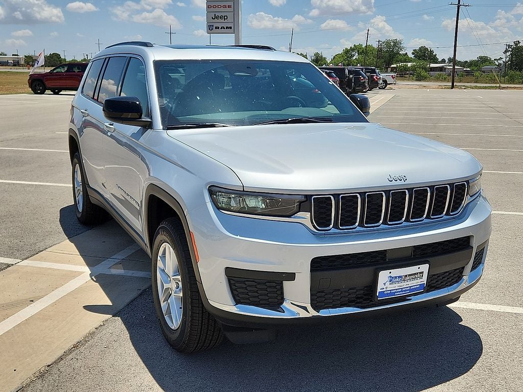 2025 Jeep Grand Cherokee GRAND CHEROKEE L LAREDO X 4X4