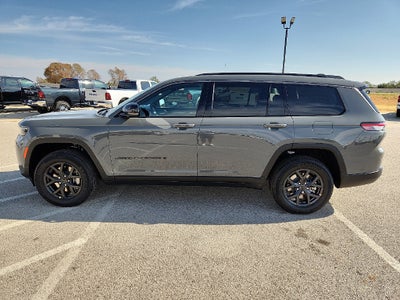 2027 Jeep Grand Cherokee GRAND CHEROKEE L LAREDO ALTITUDE 4X4
