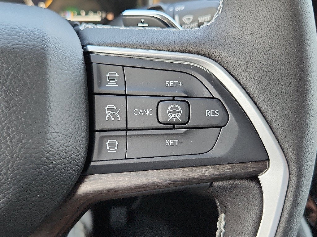 2027 Jeep Grand Cherokee GRAND CHEROKEE L LAREDO ALTITUDE 4X4