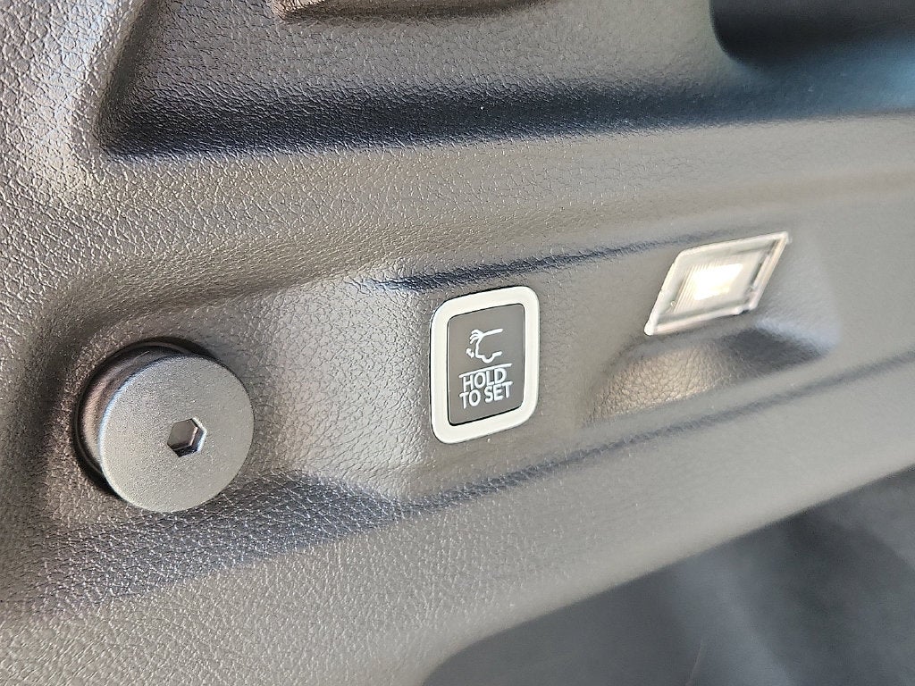2027 Jeep Grand Cherokee GRAND CHEROKEE L LAREDO ALTITUDE 4X4