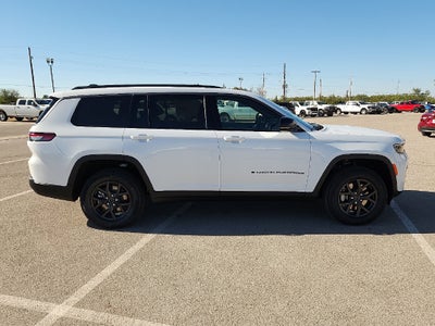 2027 Jeep Grand Cherokee GRAND CHEROKEE L LAREDO ALTITUDE 4X4