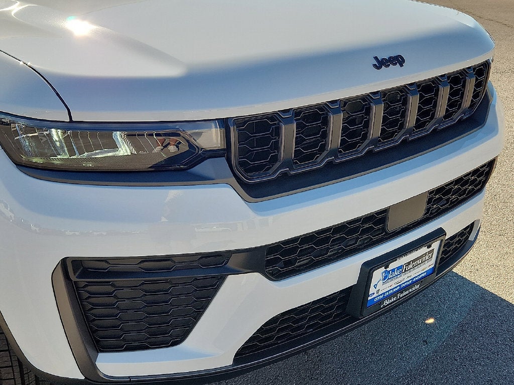 2027 Jeep Grand Cherokee GRAND CHEROKEE L LAREDO ALTITUDE 4X4