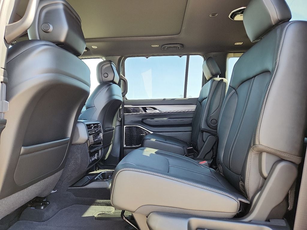 2026 Jeep Grand Wagoneer GRAND WAGONEER LIMITED RESERVE 4X4