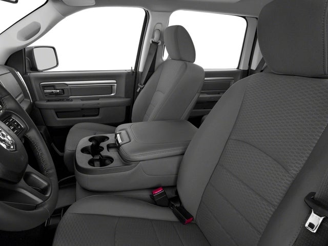 2017 RAM 1500 Big Horn Crew Cab 4x4 5'7' Box