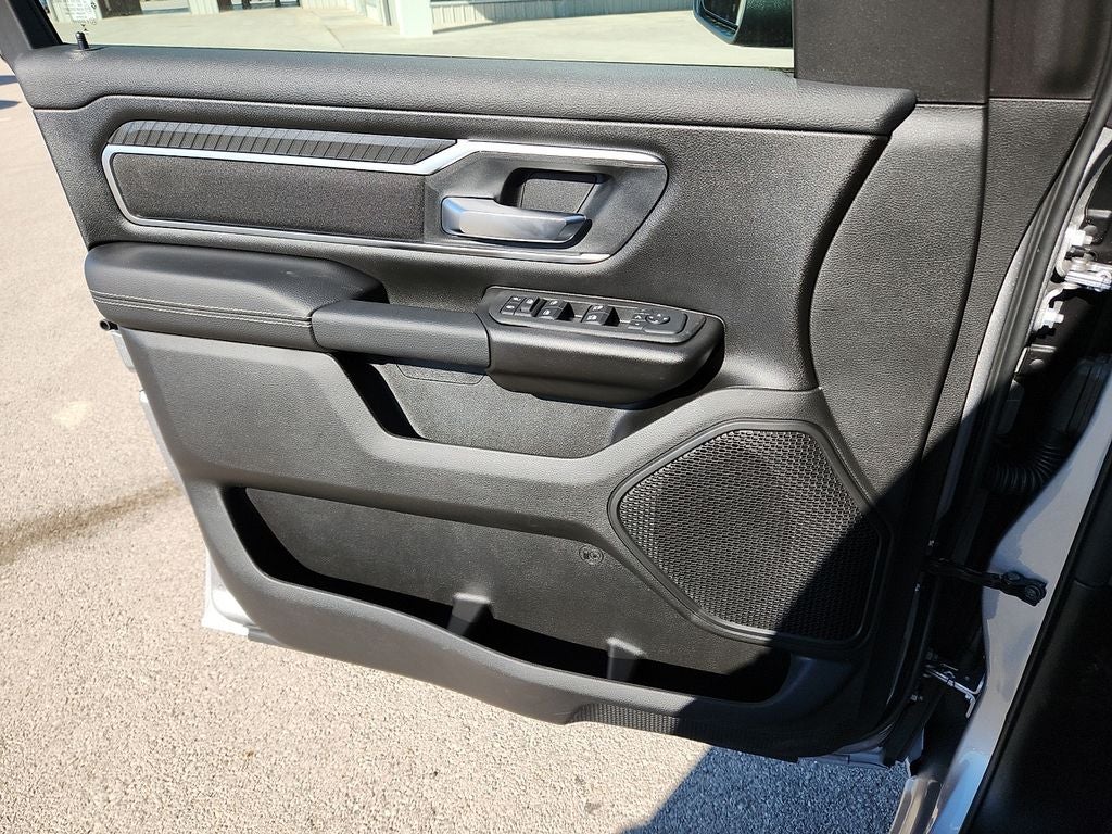 2025 RAM 1500 RAM 1500 LONE STAR CREW CAB 4X2 5'7' BOX