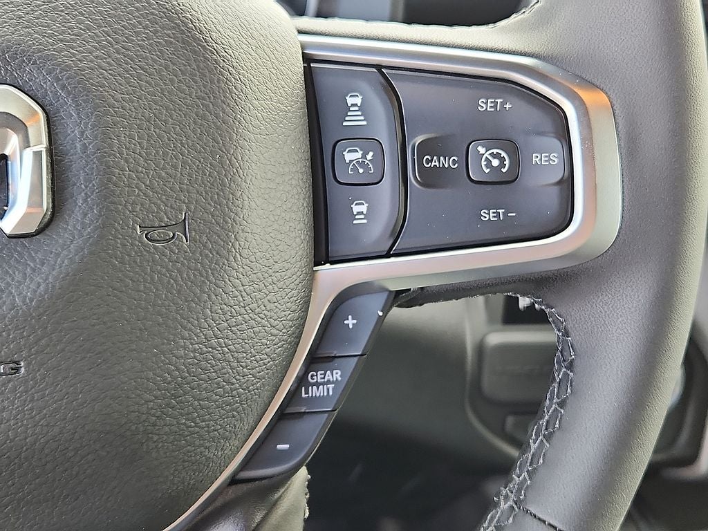 2025 RAM 1500 RAM 1500 LONE STAR CREW CAB 4X2 5'7' BOX