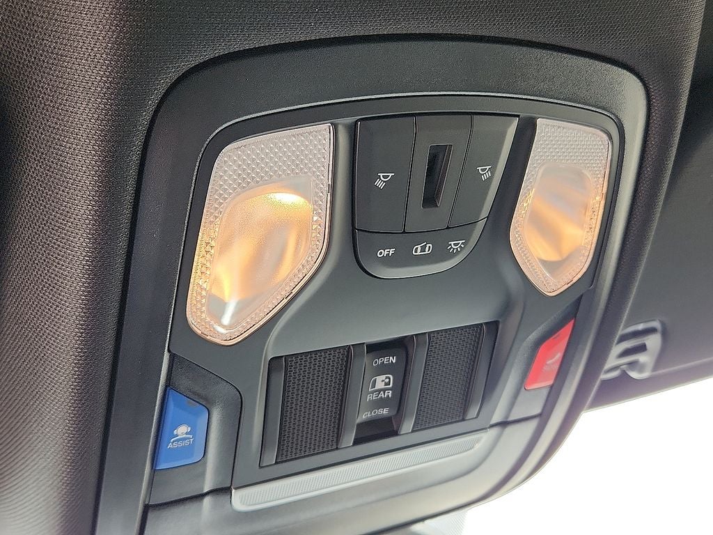 2025 RAM 1500 RAM 1500 LONE STAR CREW CAB 4X2 5'7' BOX