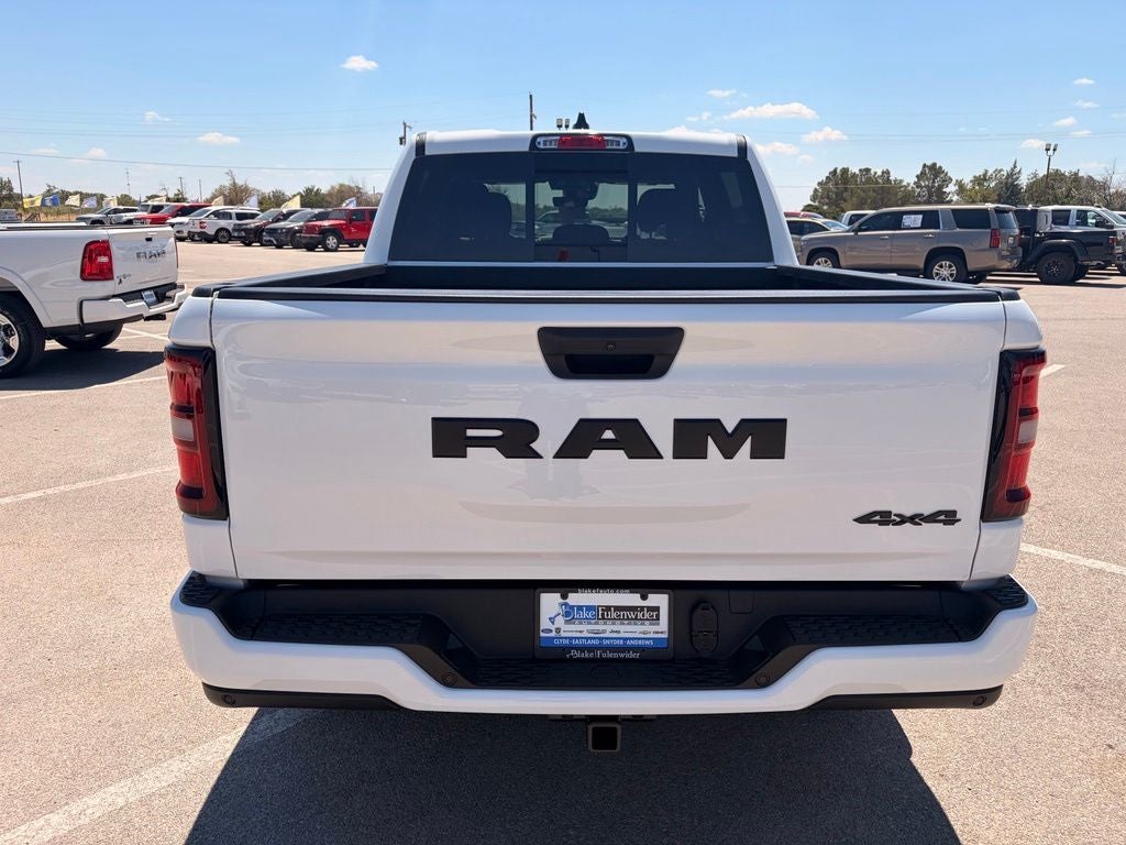 2026 RAM 1500 RAM 1500 EXPRESS CREW CAB 4X4 5'7' BOX