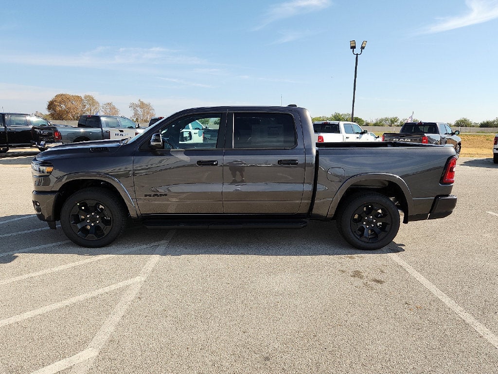 2027 RAM 1500 RAM 1500 LONE STAR CREW CAB 4X4 5'7' BOX