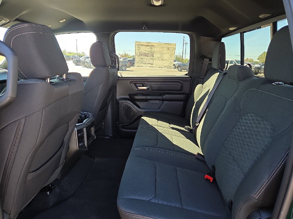 2026 RAM 1500 RAM 1500 EXPRESS CREW CAB 4X4 5'7' BOX
