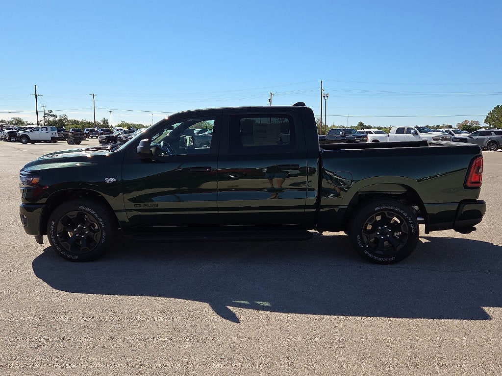 2026 RAM 1500 RAM 1500 EXPRESS CREW CAB 4X4 5'7' BOX