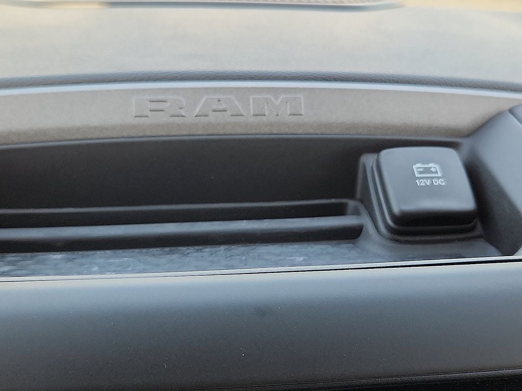 2026 RAM 1500 RAM 1500 WARLOCK CREW CAB 4X4 5'7' BOX