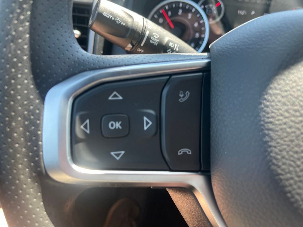 2026 RAM 1500 RAM 1500 EXPRESS CREW CAB 4X4 5'7' BOX