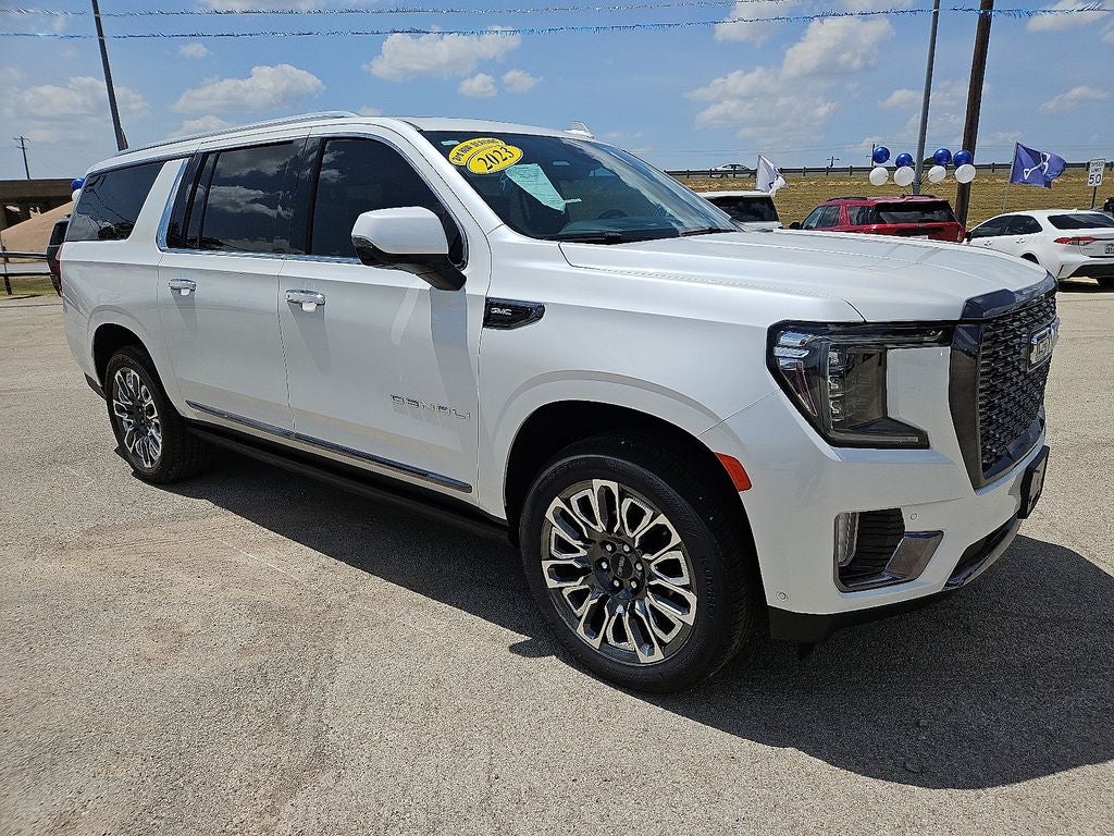 2023 GMC Yukon XL 4WD Denali Ultimate