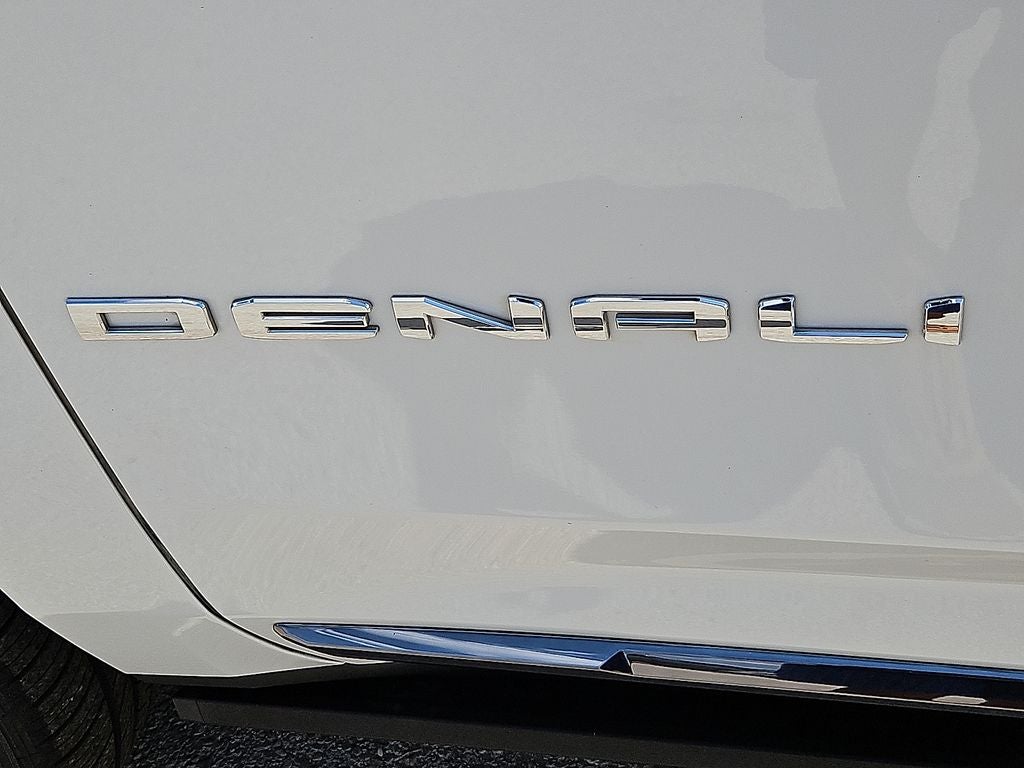 2023 GMC Yukon XL 4WD Denali Ultimate