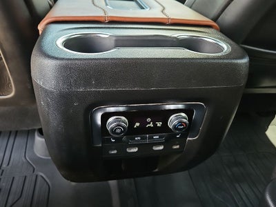 2023 GMC Yukon XL 4WD Denali Ultimate