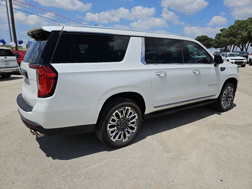 2023 GMC Yukon XL 4WD Denali Ultimate