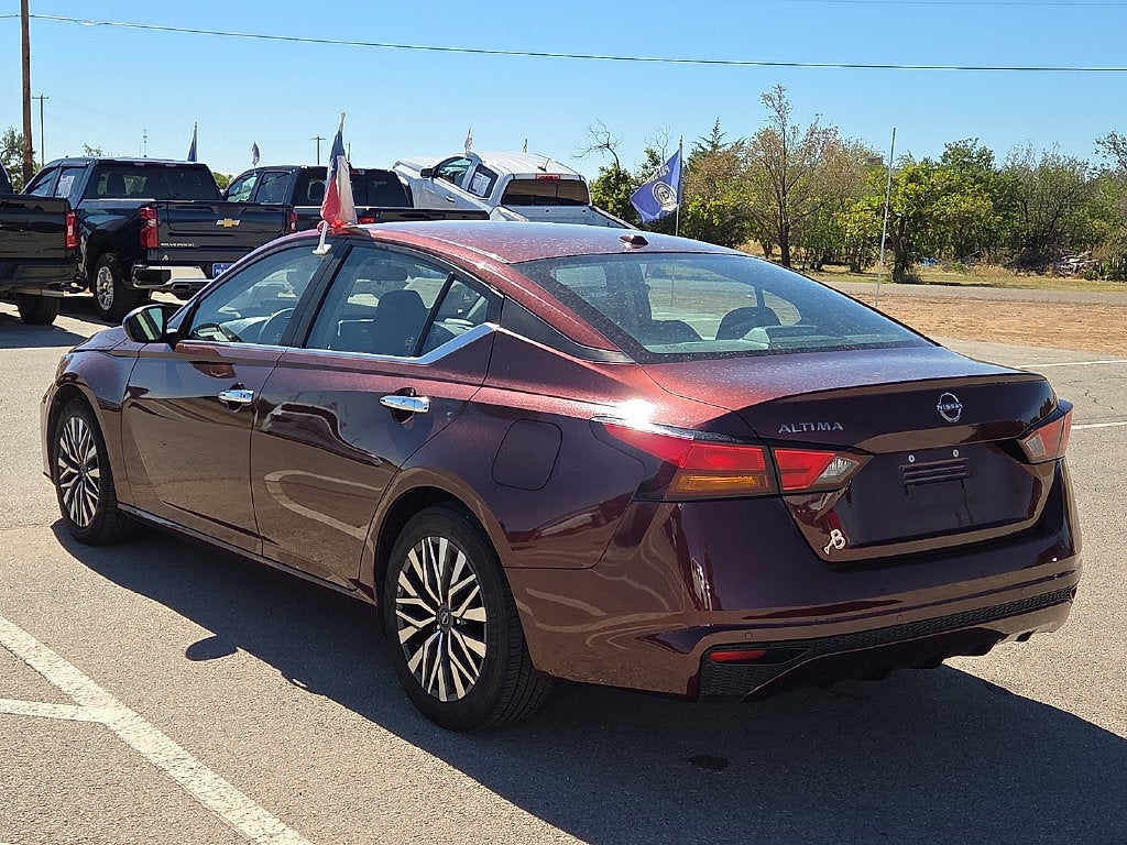 2025 Nissan Altima SV FWD
