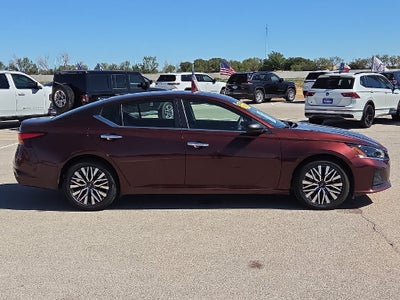2025 Nissan Altima SV FWD