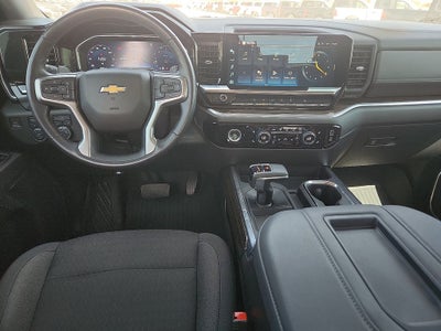 2022 Chevrolet Silverado 1500 4WD Crew Cab Standard Bed LT