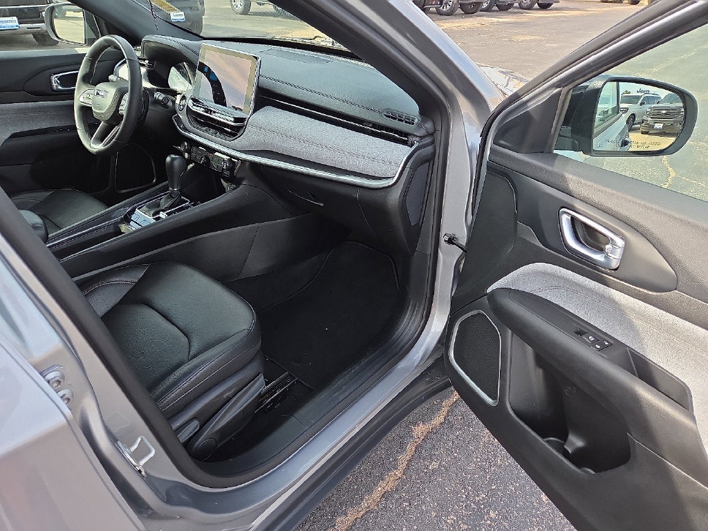 2024 Jeep Compass Latitude Lux FWD