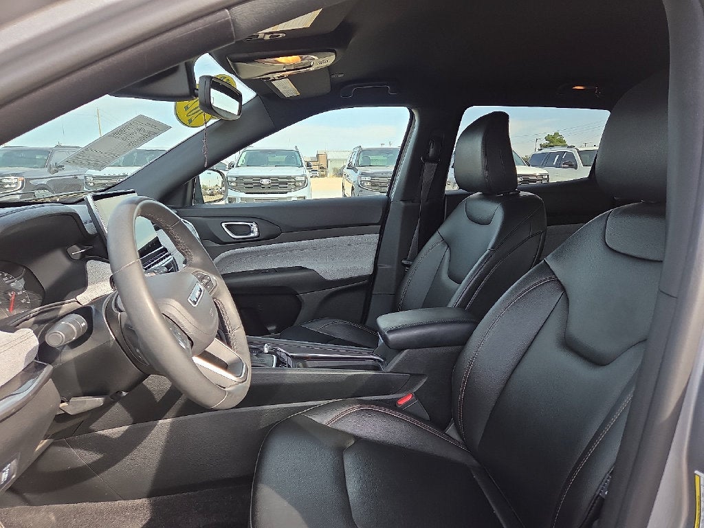 2024 Jeep Compass Latitude Lux FWD