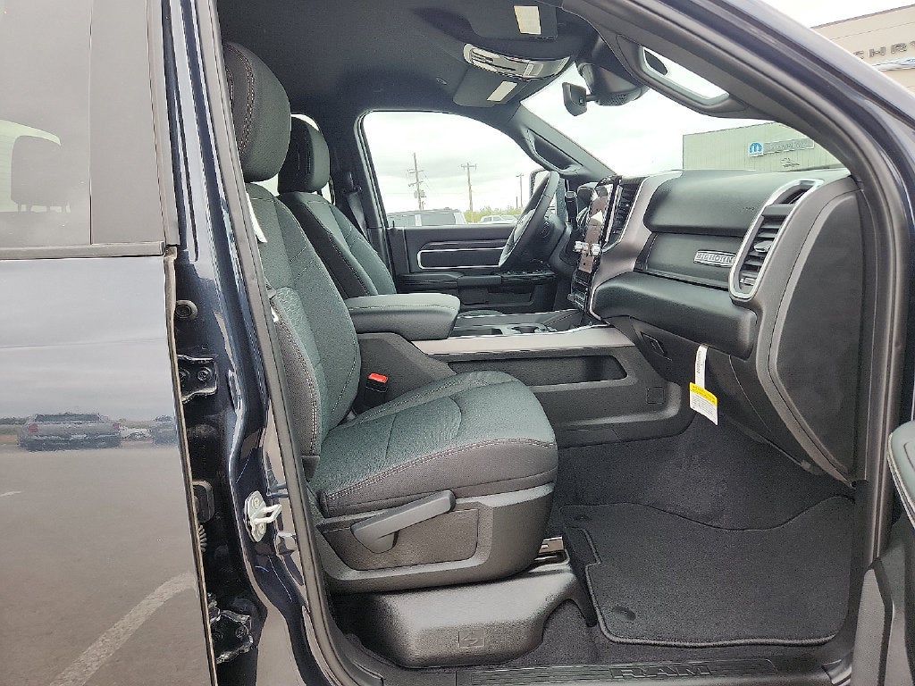 2026 RAM 3500 RAM 3500 BIG HORN CREW CAB 4X4 6'4' BOX