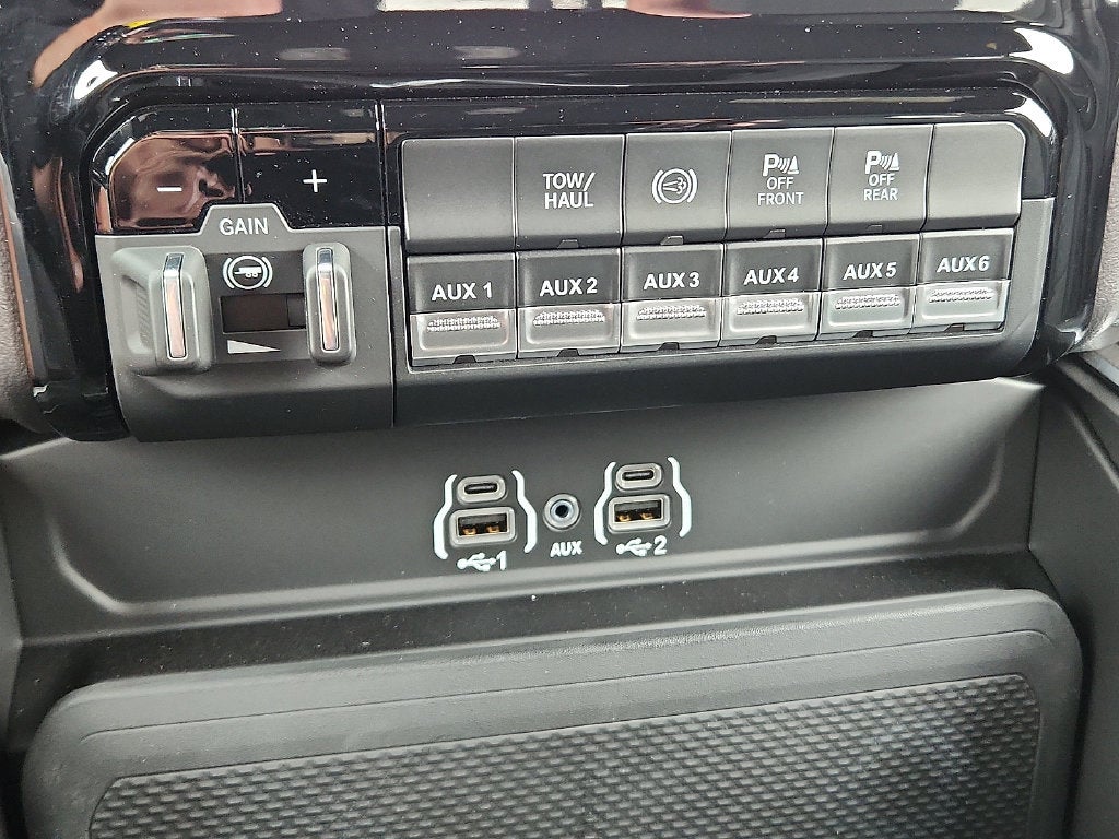 2026 RAM 3500 RAM 3500 BIG HORN CREW CAB 4X4 6'4' BOX