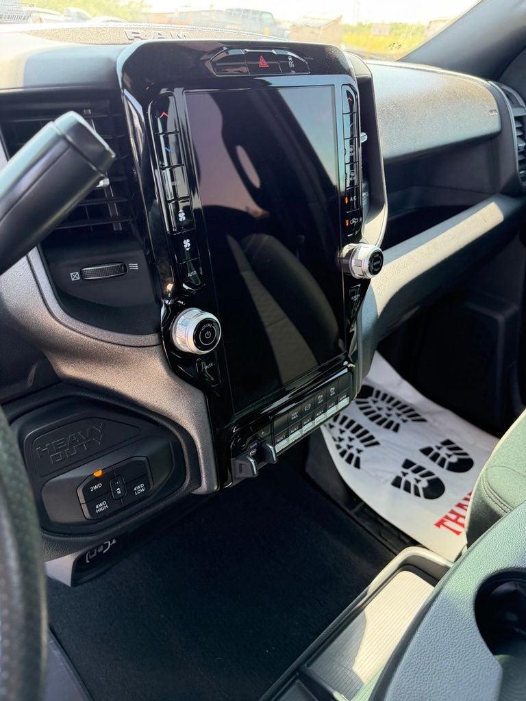 2025 RAM 3500 Tradesman Crew Cab 4x4 8' Box